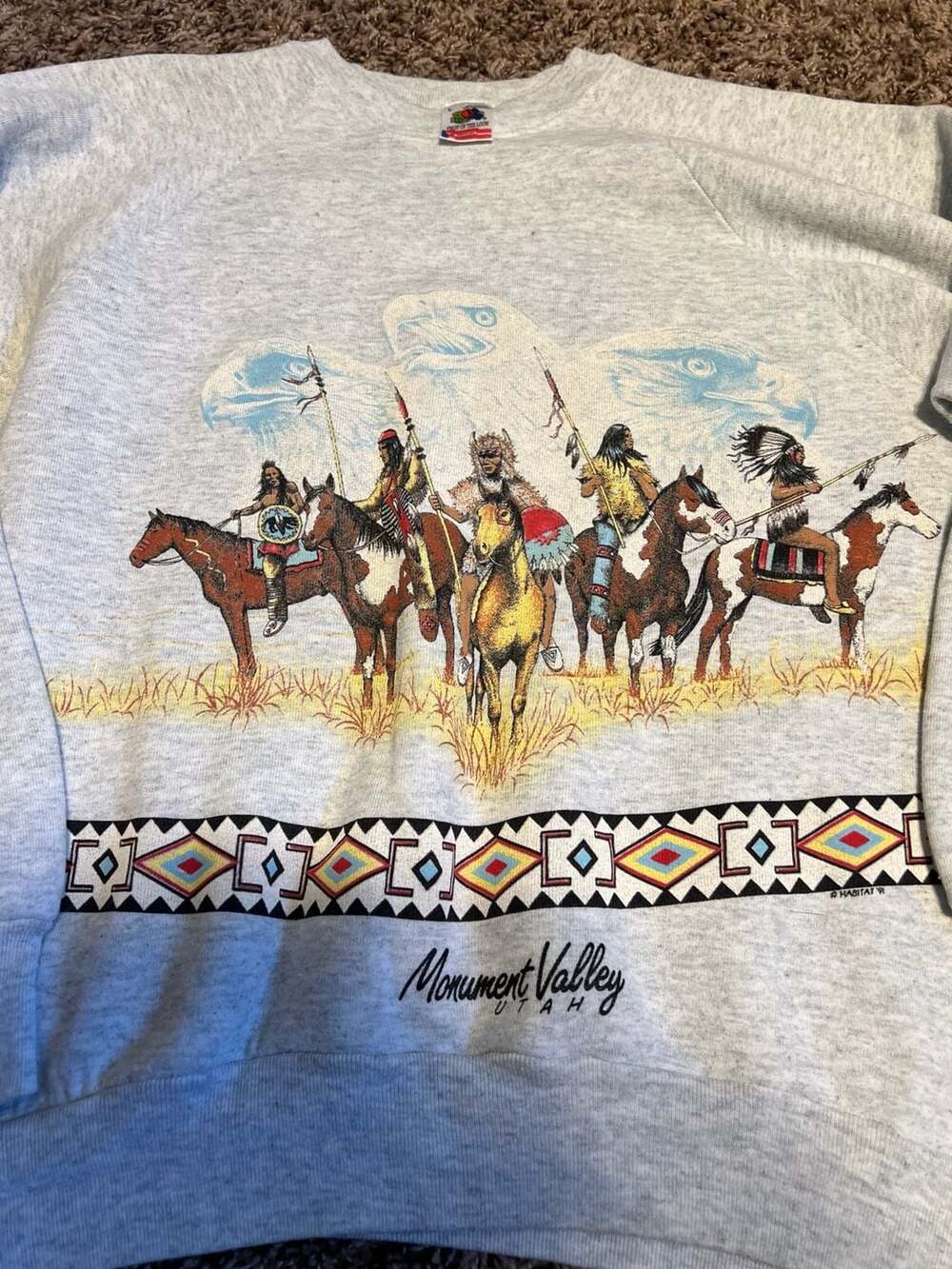 Vintage 1991 Habitat Monument Valley Utah Native American Eagle Graphic Sweatshi - Picture 2 of 5